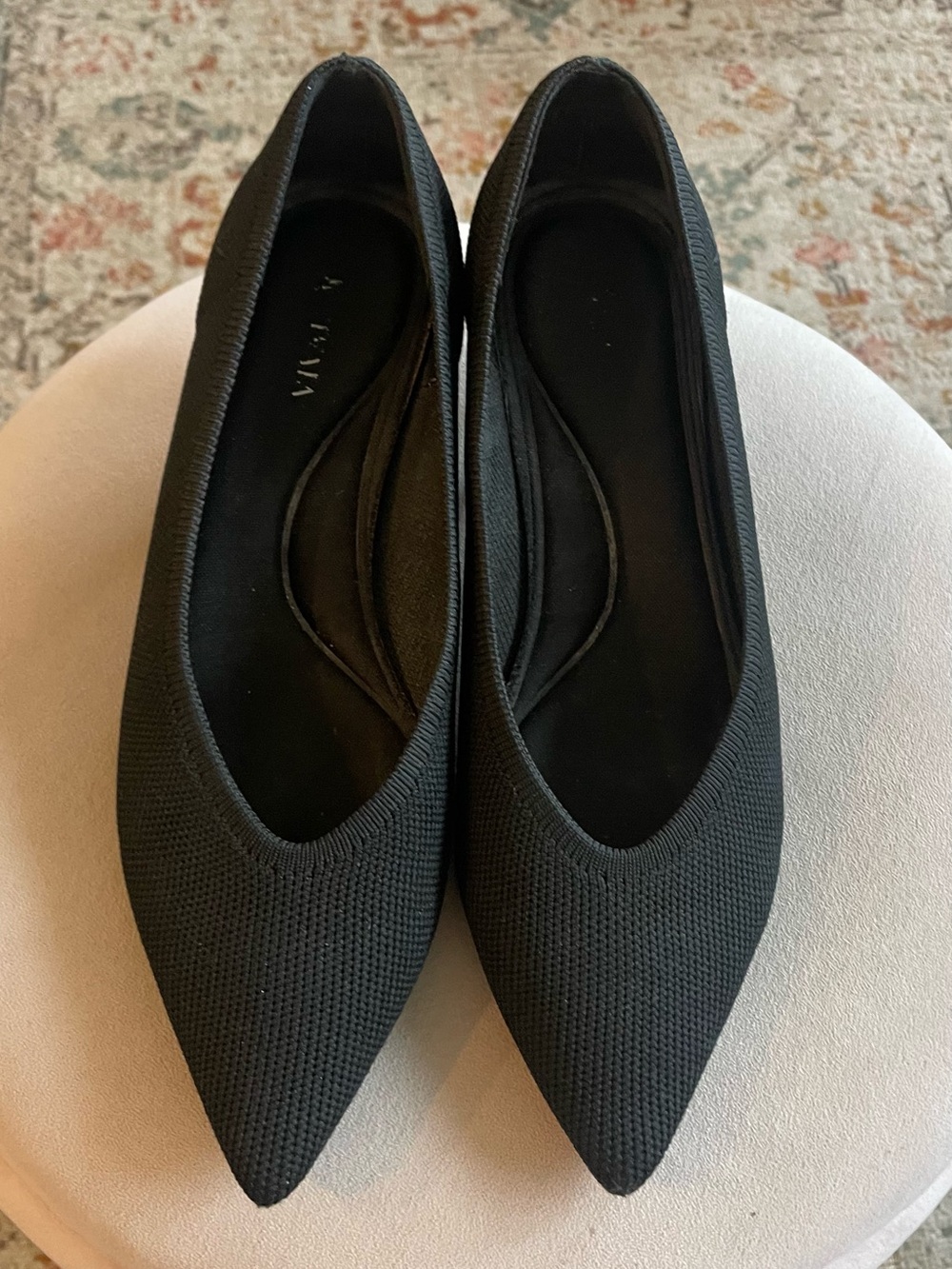 Vivaia Black Pointed Kitten Heel (Scarlett) - Picture 3 of 8
